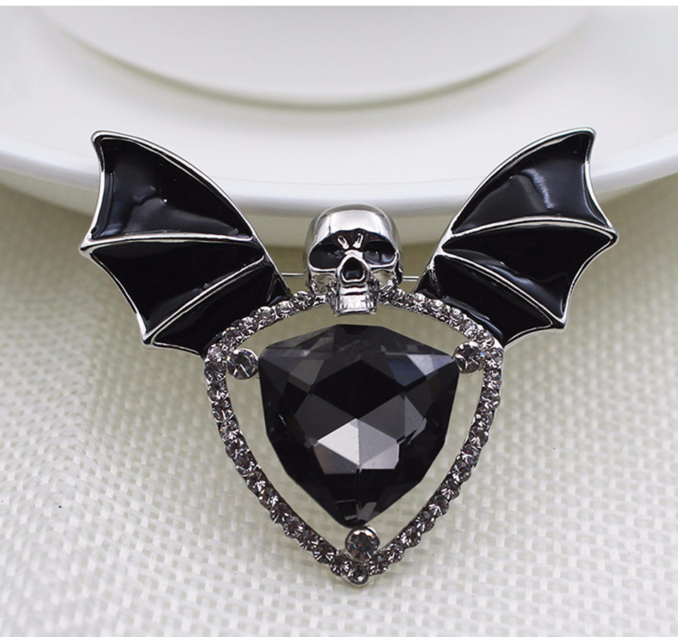 Gothic Punk Crystal Skeleton Skull Bat Wing Heart Brooch Pin Fashion Jewelry For Women Girls Ideal For Weddings - 6